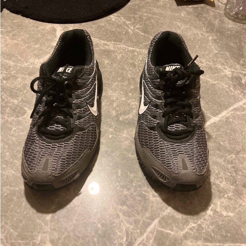 Size 8.5 - Nike Air Max Torch 4 Cool Grey